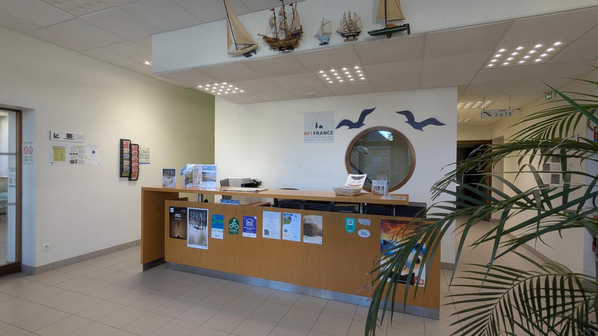Auberge De Jeunesse Hi Cherbourg المظهر الخارجي الصورة